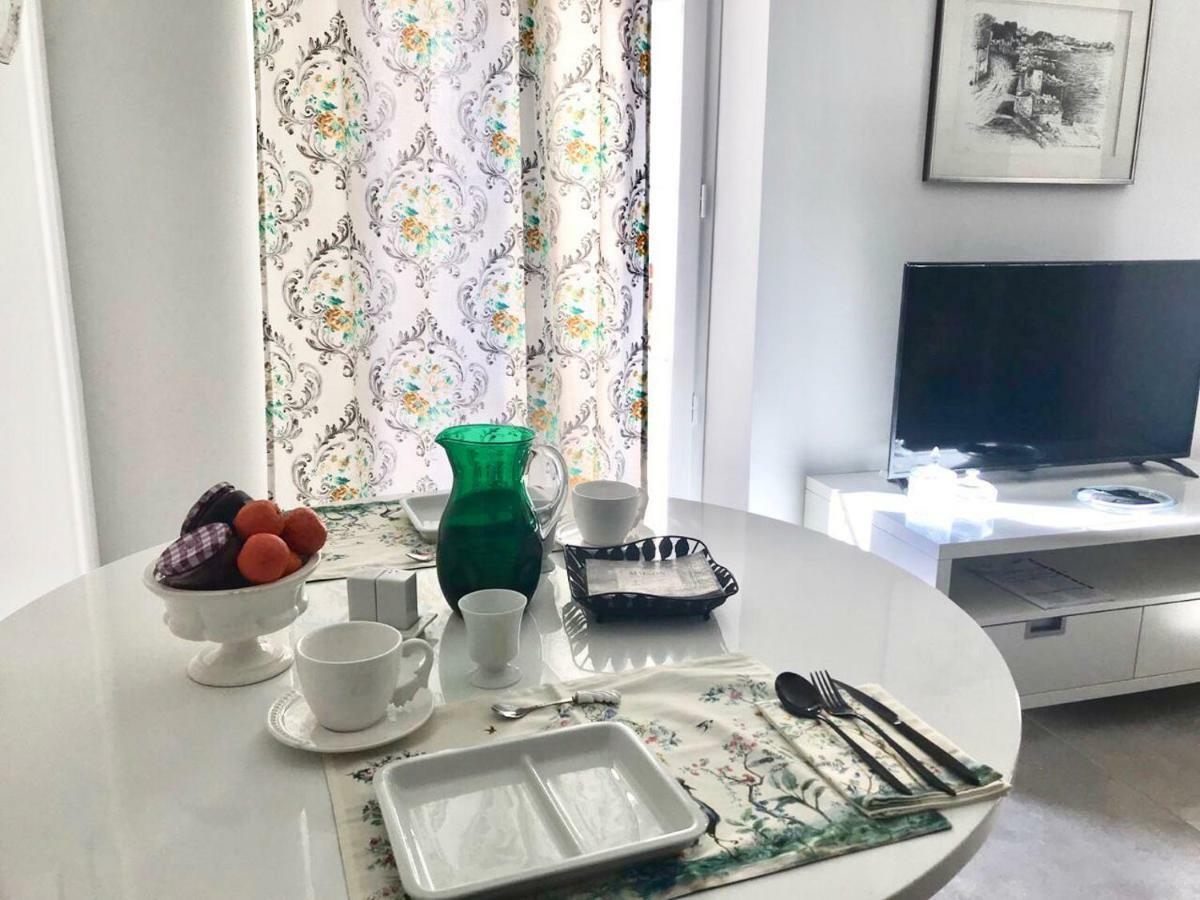 Apartamento Petit Reve LʼIsle-sur-la-Sorgue Exterior foto