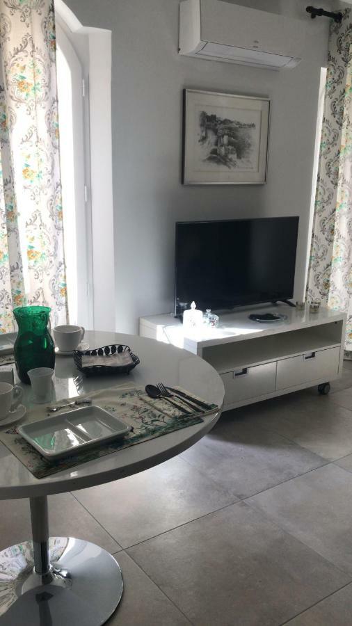 Apartamento Petit Reve LʼIsle-sur-la-Sorgue Exterior foto